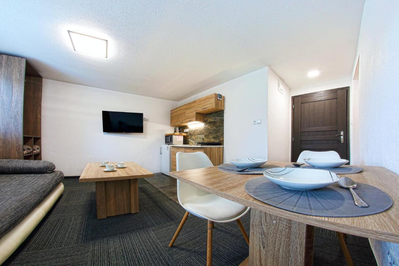 Apartmany Za Rohom ลิฟตอฟสกีมิคูลาช ภายนอก รูปภาพ