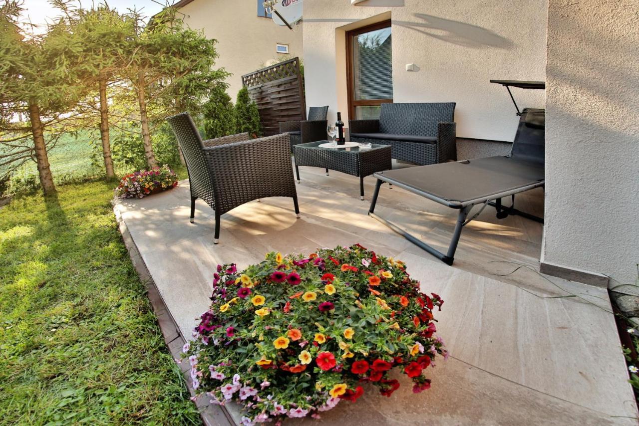 Apartmany Za Rohom ลิฟตอฟสกีมิคูลาช ภายนอก รูปภาพ