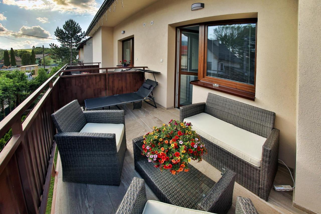 Apartmany Za Rohom ลิฟตอฟสกีมิคูลาช ภายนอก รูปภาพ